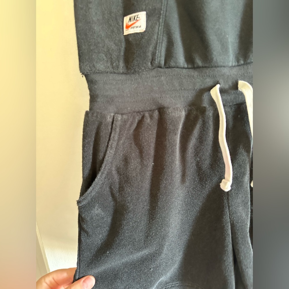 Nike NSW Heritage Girls’ Grade School French Terry Black Romper Size Large EUC - Picture 10 of 13